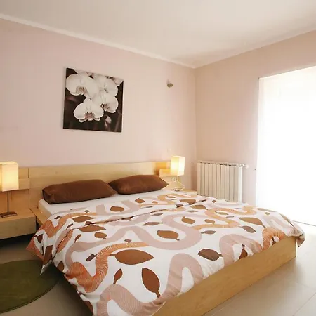 One-bedroom In *
